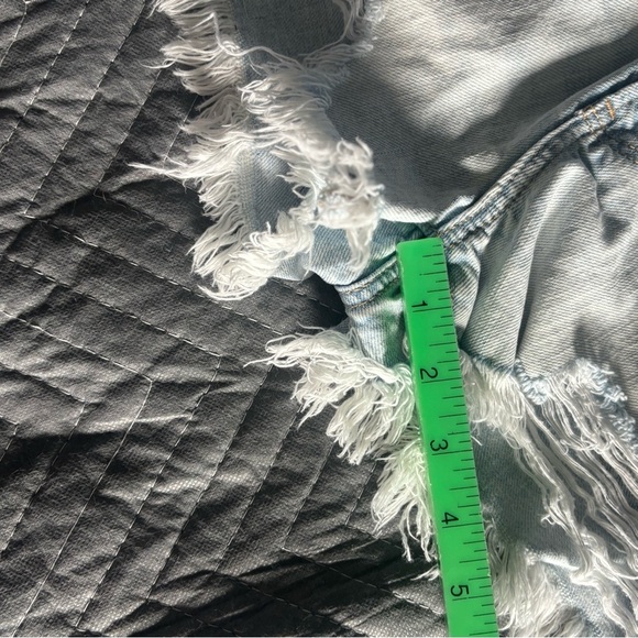 American Eagle Tom Girl Shortie Shorts in women's size 2 - Picture 6 of 6